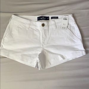 Mid-rise shorts